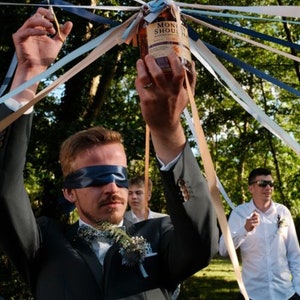 Bottle Spinning - Groom's Game - Maximum of colors to choose from - Fast delivery