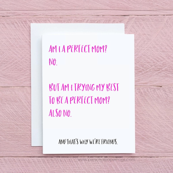 Tarjeta sarcástica para mamá, amiga. Tarjeta divertida del Día de la Madre para una amiga.