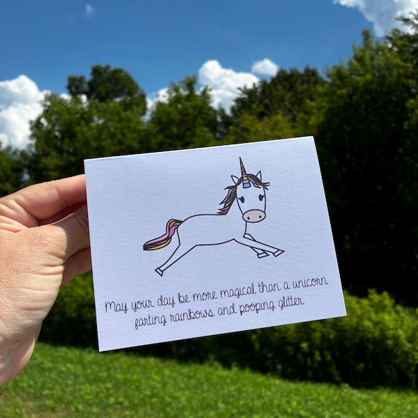 Tarjeta de amistad de unicornio divertida: Tarjeta sarcástica "Pensando en ti"