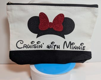 Cruisin' with Minnie Bow Cosmetic Bag / Fish Extender / Travel Bag