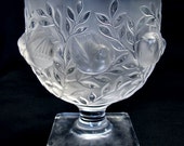 Lalique Elizabeth Vase Birds In Flight Frosted Crystal Bowl