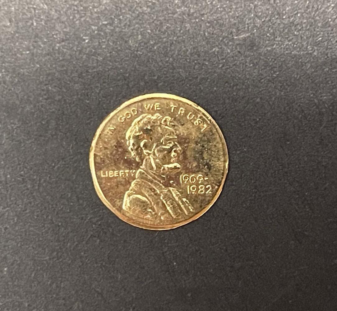 Tiny Miniature 14K Gold 1909 1982 Commemorative Lincoln VDB Cent