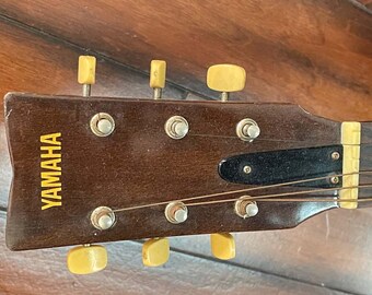 YAMAHA FG-75 Flattop GUITAR With Rare Nippon Gakki Japanese Red