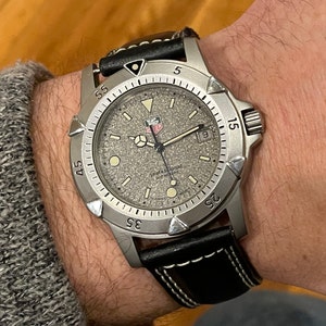 Mens Stainless Steel Tag Heuer Professional 200 Meters Divers Watch 959.706G0 GRANITE DIAL, Stitched Leather Band