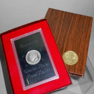 Eisenhower Silver Dollar Proof Coin With Case Brown Bark Box  1971s or 1972s  1973s or1974s Ike Wood Grain Box