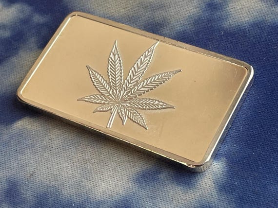 Marijuana Pot Leaf - Legalize It - .999 100 Mils Fine Silver