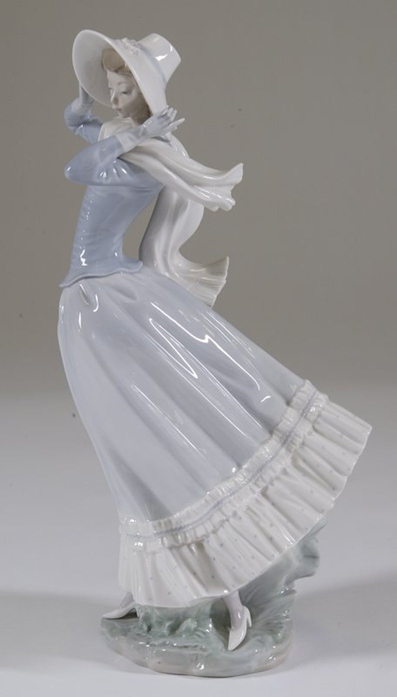 Lladro Figurine Spring Breeze 4936 Martinez Woman Holding Hat Etsy