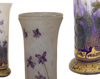 Vaso Art Nouveau Daum Nancy Grasshopper Iris em vidro com camafeu dourado, estilo francês.