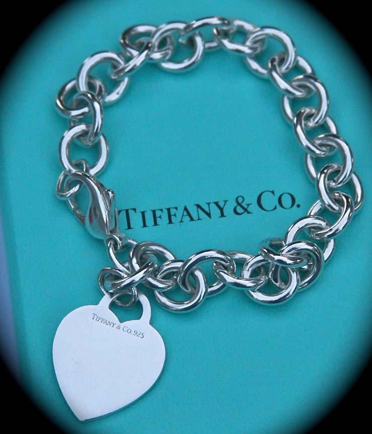 Sterling Silver Tiffany & Co Heart Tag Charm Bracelet W/ Box and