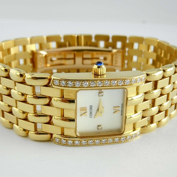 Estate Ladies Concord 18K Yellow Gold Mother Pearl Diamond Dial Quartz Watch Factory Diamond Bezel 74.1 Grams 18kt gold wristwatch MOP