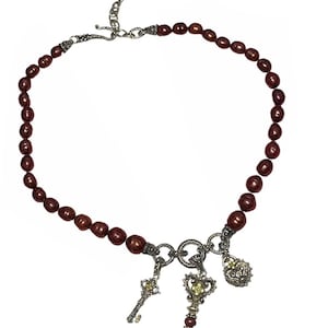 Colar com pingente de coração e pérola marrom chocolate, prata esterlina 18k, Barbara Bixby