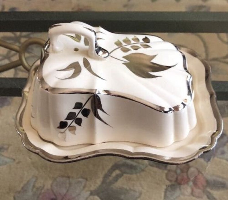 Lancaster /& Sandland English Ware Cheese Wedge Dish Silver Leaf Decor Hanley England