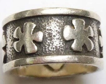 Vintage Flower Power Hand Hammered Sterling silver Ring