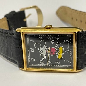 Two Tone Mens Pulsar V501-5A20 Black & Gold Mickey Mouse  display picture 1