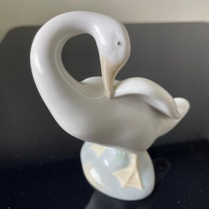 Vintage Retired Lladro Preening Goose - Duck - Swan Figurine