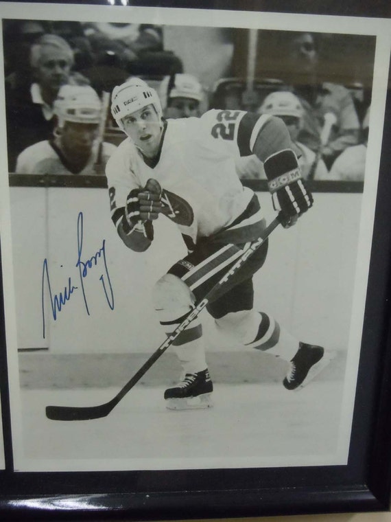 Mike Bossy Autographed Memorabilia  Signed Photo, Jersey, Collectibles &  Merchandise