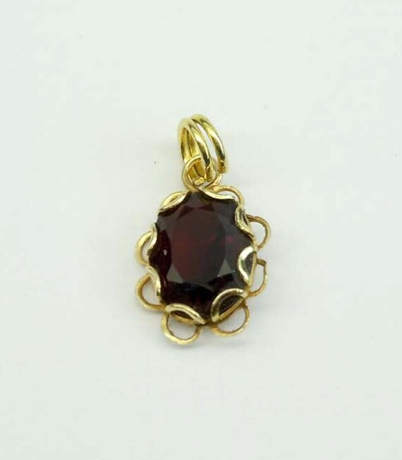 14kt Gold Garnet Pendant Charm - Etsy