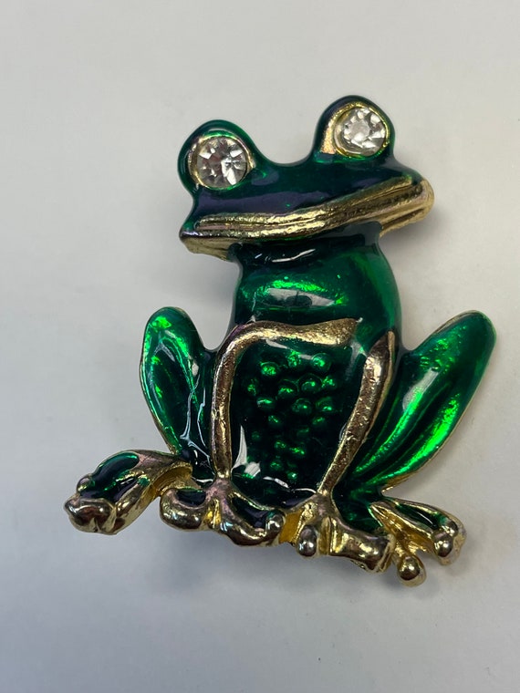 vintage enamel tree frog Gem