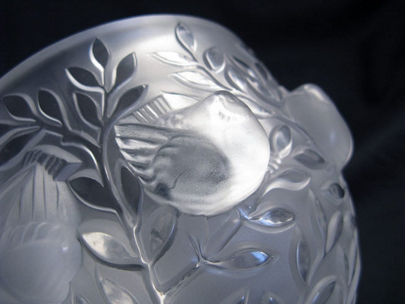 Lalique Elizabeth Vase Birds In Flight Frosted Crystal Bowl Etsy