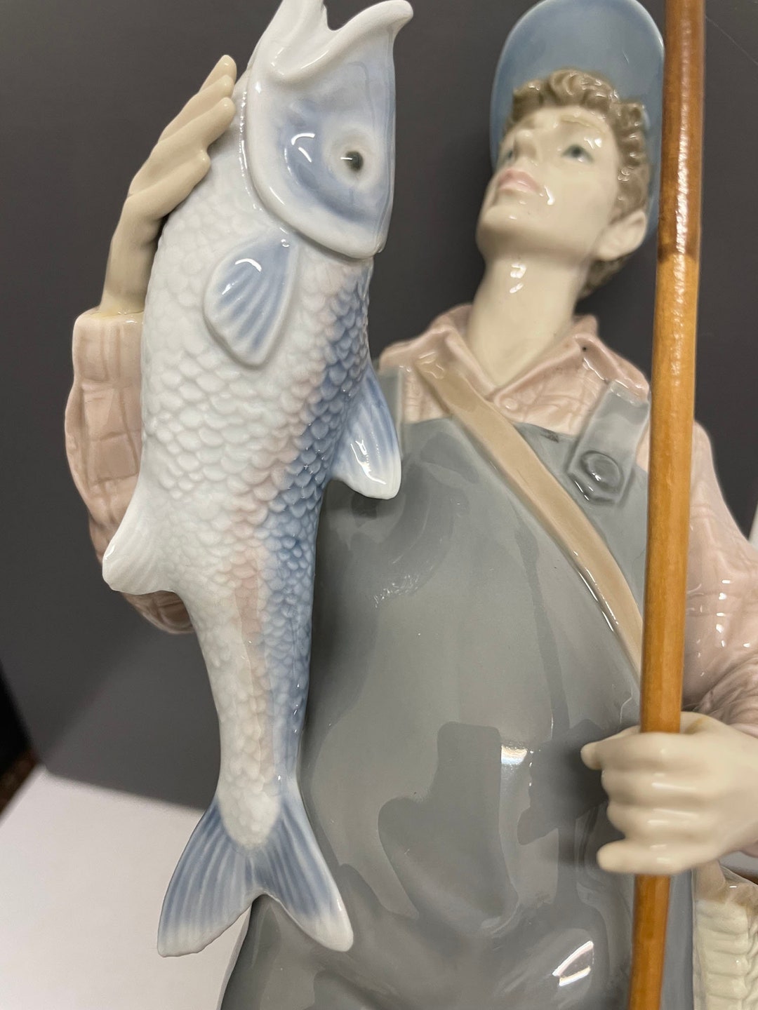 Lladro 6466 A Prize Catch Porcelain Figurine Sculpture Retired