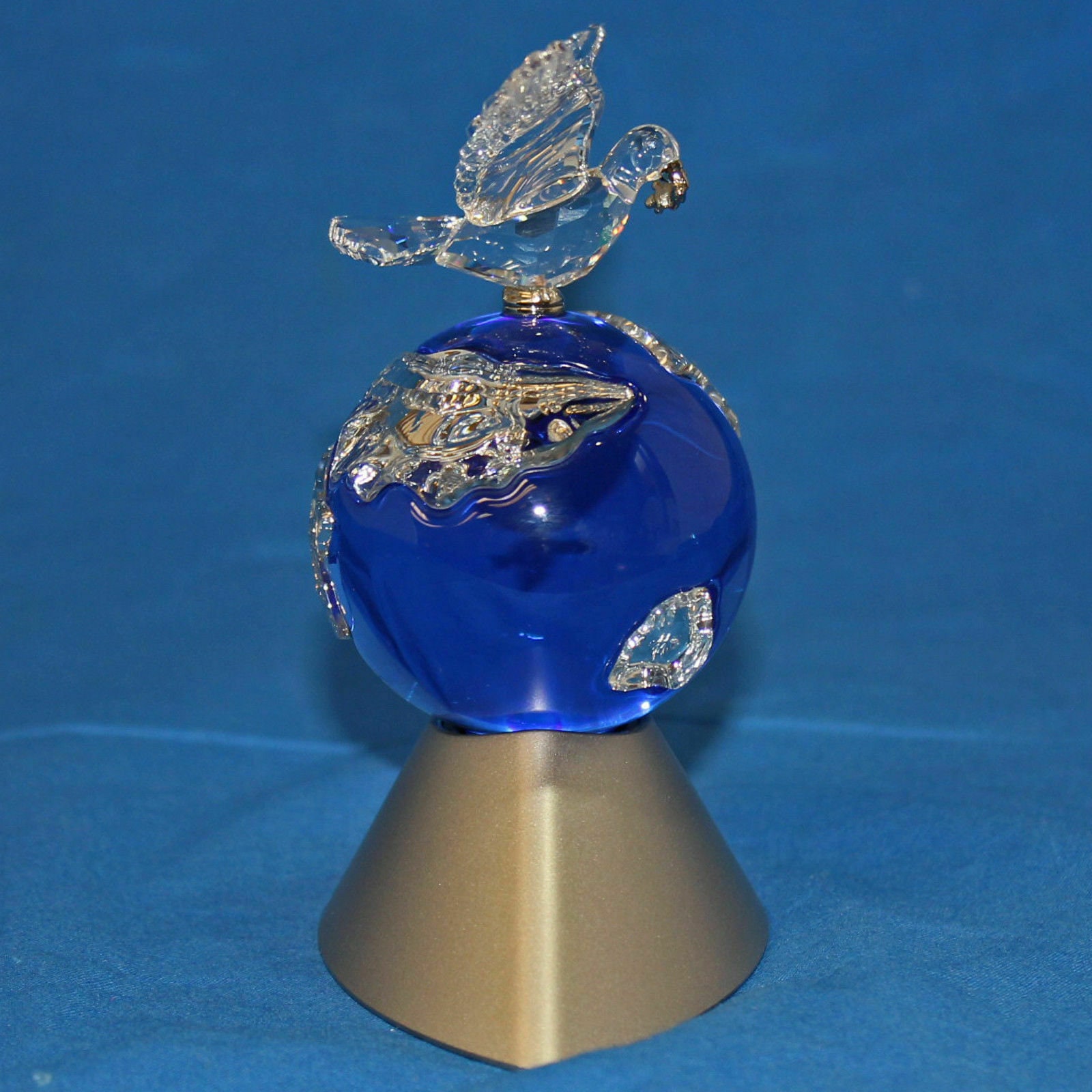 Swarovski Crystal Millennium Crystal Planet Vision 2000 Figurine