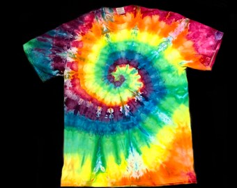 Tie-Dye T-Shirt Unisex Size Adult Medium Ice Dye Spiral Rainbow Spiral 100% Cotton