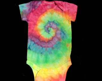 Tie-Dye Baby Onesie 3-6M Baby Hand Ice Dyed Infant Rainbow Spiral Wonder Nation