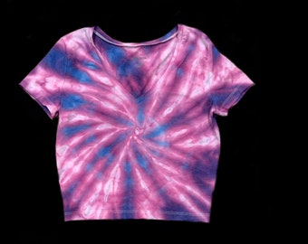 Tie-Dye Women's Crop Top T-Shirt Size Medium Ice-Dye Blue Purple Pink Spiral Hand Dyed V Neck