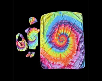 Tie-Dye Rainbow Spiral Baby Onesie Set with Matching Socks, Beanie Hat, Bib, and Blanket Gift Set Hand Dyed Infant 0-3M  Cotton Onesie