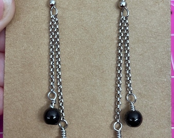 QOS black and white dangle stainless steel chain beaded earrings on steel French wire