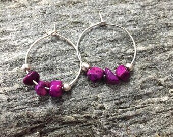 purple stone Beaded chips silver metal hoop earrings with silver metal bead accents