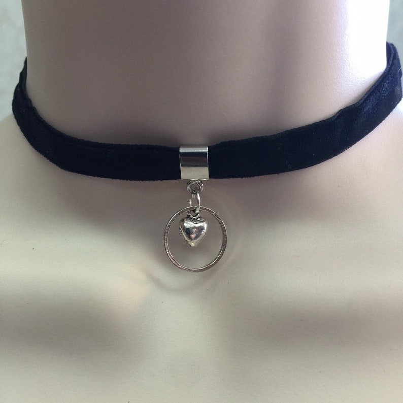 Ultra Discreet Turquoise Rosary BDSM Day Collar In Silver