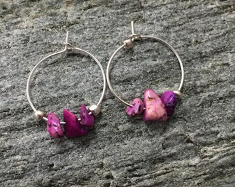 purple and pink ombre stone Beaded chips silver metal hoop earrings with silver metal bead accents