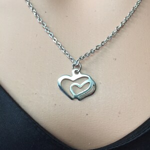 Original stainless steel connected intertwined double hearts mother daughter sisters symbolic jewelry