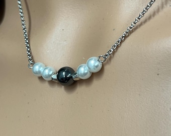 QOS Queen of Spades Original stainless steel chain hematite and glass pearl beads silver plated spacers O ring necklace classic elegance