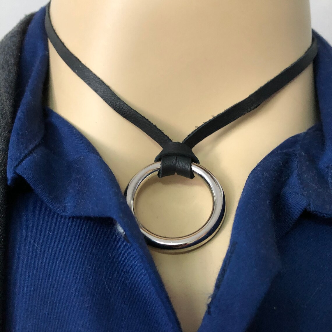 Boho open circle submissive day collar for male men womens - Etsy España