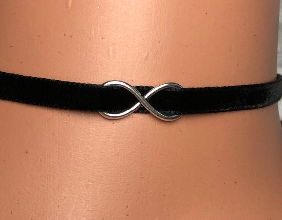 Bdsm Collar In Public