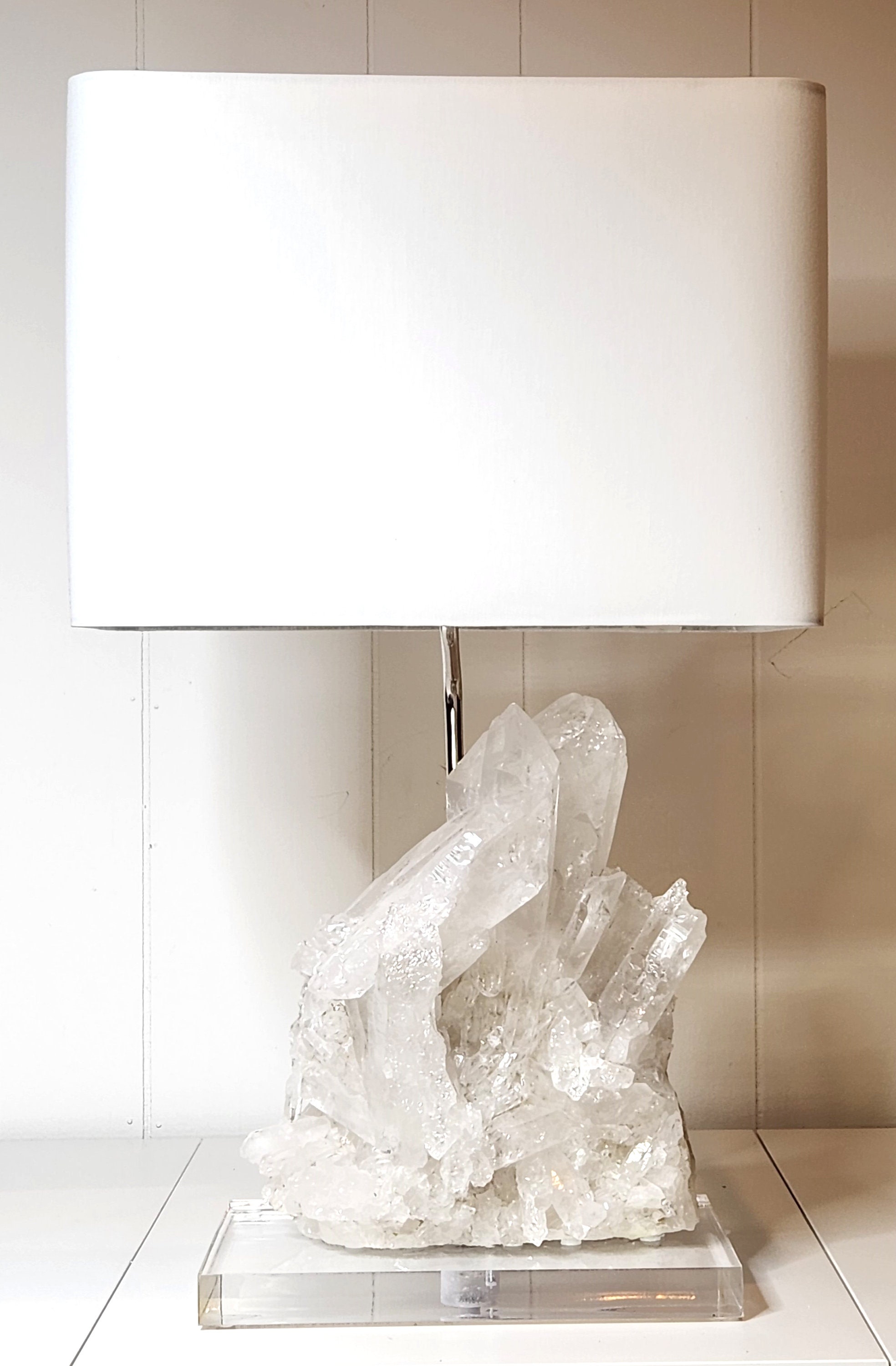White cheap crystal lamp