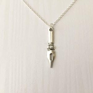 Calligraphy Pen Necklace, Writing Necklace, Gift for Writer, Gift for Author, Book Lover, Pen Necklace, Book Necklace, Writing Gift