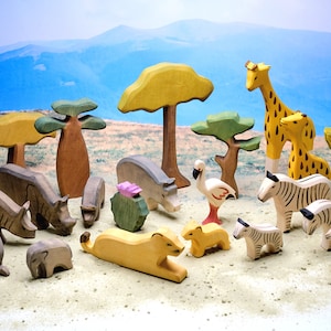 Wooden African animal figurines set (22 pcs) - Wooden Set For Baby - Elephant - Trees - Cactus - Zebra - Hippo - Giraffe - Lion - Flamingo