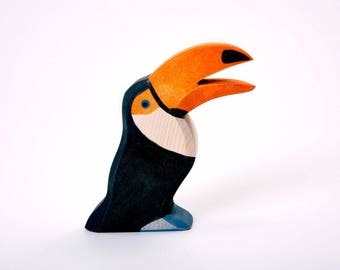 Wooden Toucan - Wooden Bird - Wood Bird Figurine - Bird Figurine - Bird Statue - Wooden Figurine - Wooden Gift - Handmade Wood - Hand Carved