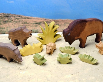 Wooden figurine set (11 pcs) - Wooden set for toddlers - Wooden toys - Gift for children - Bush - Pig - Bison - Wooden animal figurines