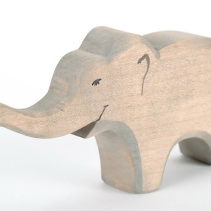Elephant Statue - Elephant Wood - African Animals - Wooden Animal Toys - Wooden Figures - Wood Animal - Toddler Games - Dadakacraft
