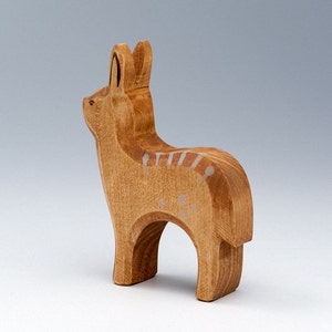 Jouet chevreuil Jouet cerf Animal de la forêt Cadeau de bois Jouets éducatifs Jouet animal en bois Animaux en bois Jouets pour animaux Fait à la main Jouet écologique image 1