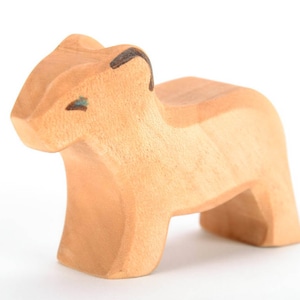Holz Löwe - Statuette Löwe - Löwen Spielzeug Holz - Holzfigur Löwe - Löwe - Zoo Tiere - Holz Handarbeit - Waldorf - Dadakacraft