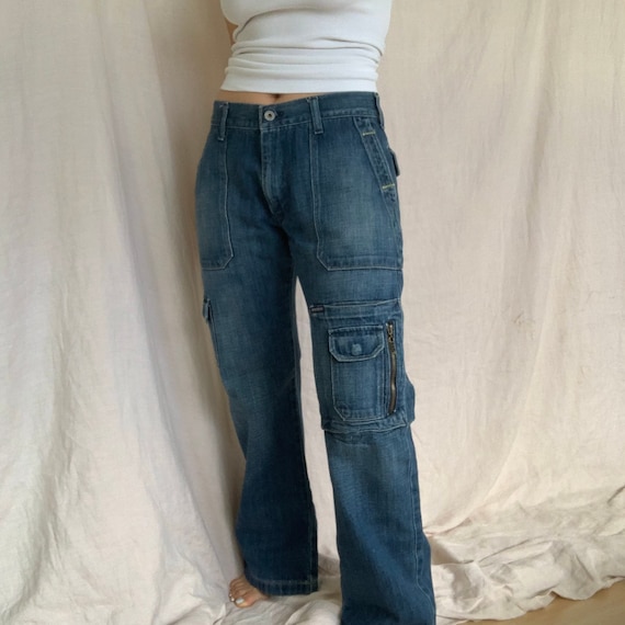 Vintage Y2K Guess Cargo Jeans 31x30