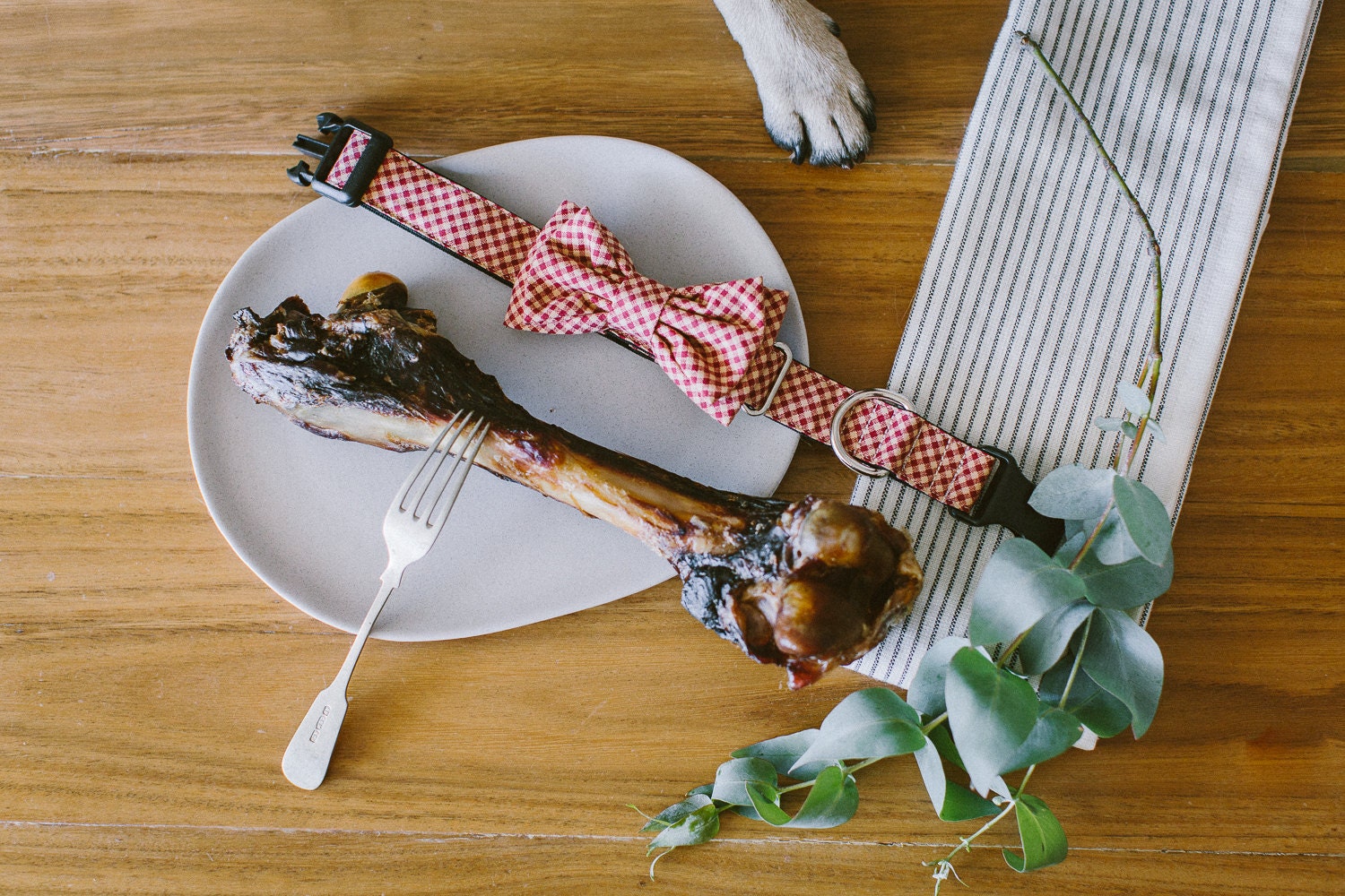 Dog Bow Tie + Collar Set | Enveloppé Dans Joy Red