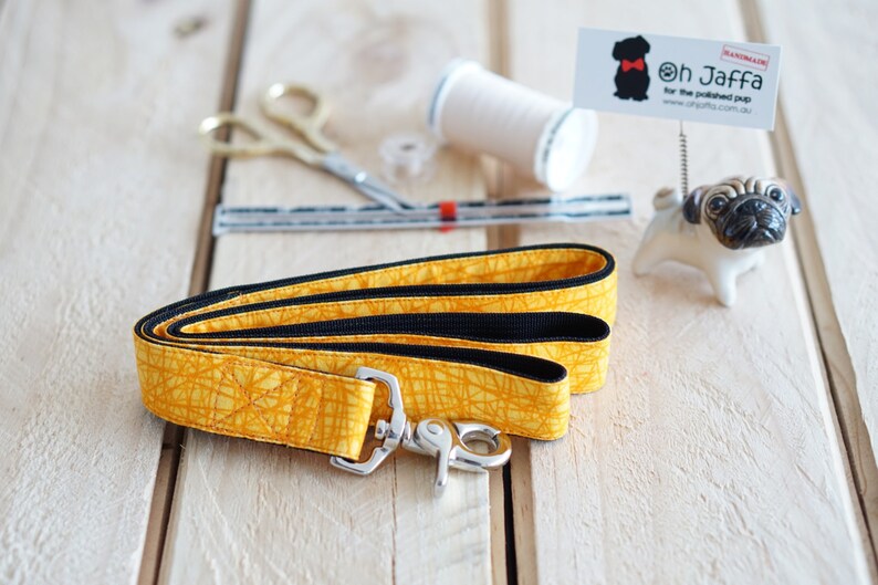 Dog Leash Yellow Sticks image 1