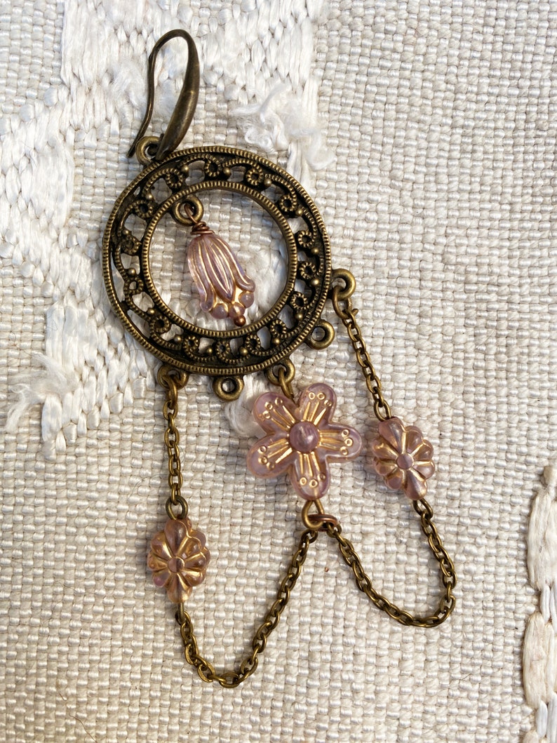 Longues boucles bohèmes shabby victoriennes chandelier filigrané bronze jolies perles rose fané fines chaînes image 4