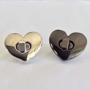 Heart Twist Lock Clasp 32mm wide